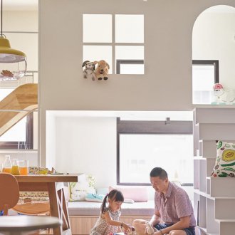 Λειτουργικά έπιπλα σε odnushka με δύο παιδιά