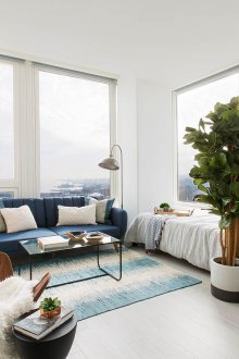 Σχέδιο odnushki με πανοραμικά παράθυρα