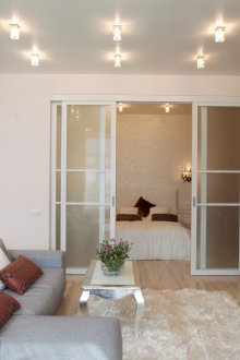 Σχέδιο odnushki με ένα νηπιαγωγείο και ένα υπνοδωμάτιο