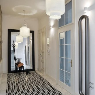 Κεραμοσκεπή στο διάδρομο