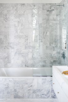 Σχεδιασμός ιδέες για ένα μικρό μαρμάρινο κεραμίδι Μπάνιο