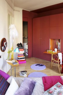 Μικρό υπνοδωμάτιο με αρθρωτά έπιπλα