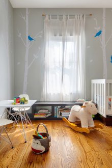 10 τ.μ. με ξύλινο πάτωμα για παιδιά