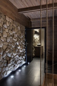 Πέτρα στο διάδρομο με το φως