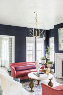 Πίνακες στο εσωτερικό της ταπετσαρίας