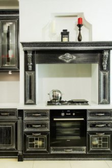 Αντικατάσταση των μαύρων προσόψεων της κουζίνας