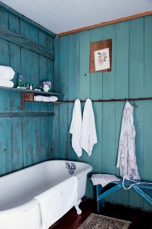 Shabby elegantný interiér kúpeľne