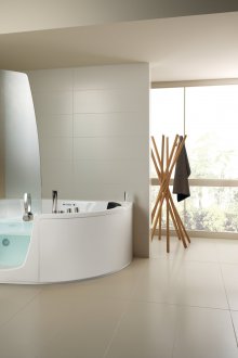 Γωνιακό εσωτερικό μπάνιο