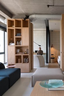 Σχεδιασμός διαμερίσματος ενός δωματίου σε βιομηχανικό στιλ