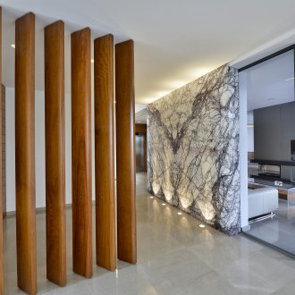 Σχεδιασμός διαμερίσματος στούντιο με οπίσθιο φωτισμό