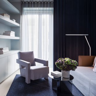 Σχεδιασμός διαμερίσματος στούντιο με υφάσματα