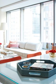 Εσωτερική διακόσμηση γραφείου του κεφαλιού με καναπέ