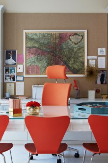 Εσωτερικός σχεδιασμός ενός γραφείου του κεφαλιού σε μοντέρνο στυλ