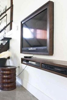 Στενό ράφι για εξοπλισμό