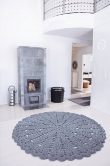 Χαλί και κορδόνι πολυεστέρα στο σπίτι