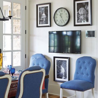 Τηλεόραση στην τραπεζαρία