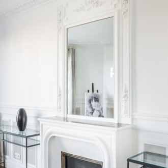 Γυψοσανίδα γύρω από τον καθρέφτη