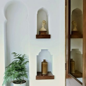 Η θέση στο δωμάτιο είναι σγουρή