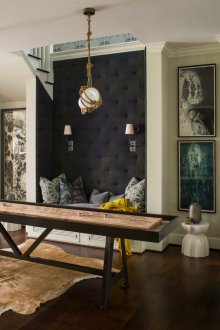 Θέση στο δωμάτιο με μαλακή ταπετσαρία