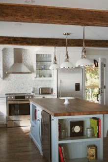Wood in the interior with beams