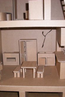 Παιδικά έπιπλα από χαρτόνι