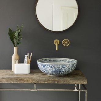 Σύγχρονο λουτρό με νιπτήρα