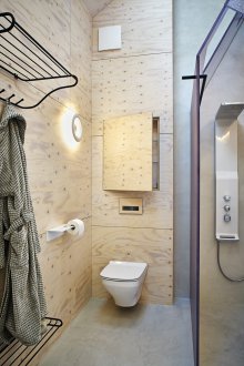 Θέση στον τοίχο με πόρτα