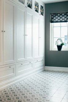 Garderobe i gangen Provence