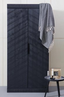 Tregarderobe i gangen