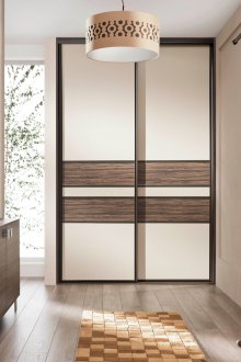 Innebygd skap i inngangsparti