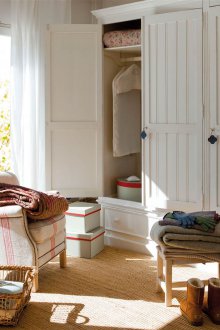 Garderobe i gangen hvit Provence