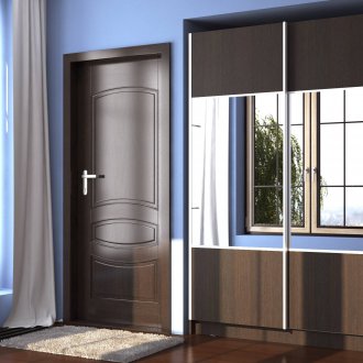 Skapet i gangen er mørkt