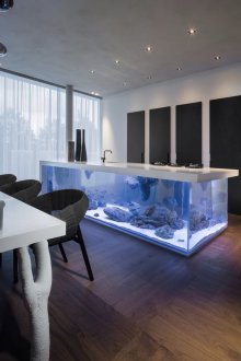 Διακόσμηση για ένα ενυδρείο με πέτρες