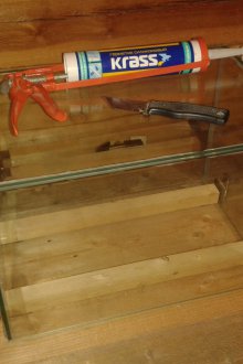 DIY κόλλημα ενυδρείου