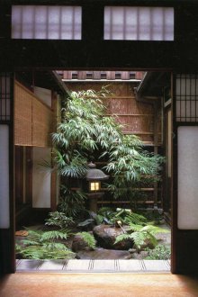 Αυλή σε ιαπωνικό στιλ