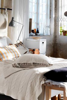 Εγκατάσταση επίπλων στην κρεβατοκάμαρα