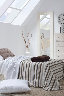 Διαμόρφωση επίπλων σε κρεβατοκάμαρα από MDF