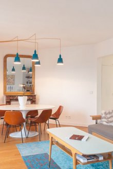 Μπλε προφορά στο σαλόνι