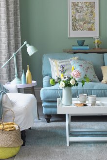 Μπλε σαλόνι με λουλούδια provence Μπλε σαλόνι με λουλούδια provence