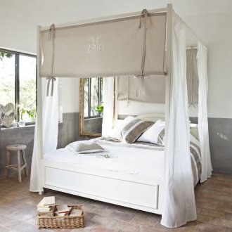 Κάλυψη πάνω από το κρεβάτι γκρι