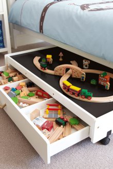 Παιχνίδι αποθήκευσης κάτω από το κρεβάτι