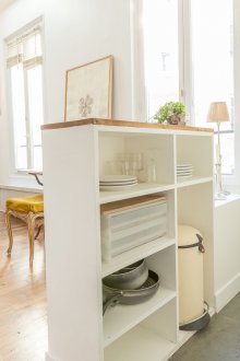 Τοίχος διαχωρισμού μεταξύ της κουζίνας και του καθιστικού