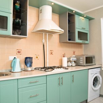 Πλυντήριο ρούχων στην κουζίνα ρετρό