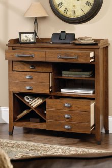 Ντουλάπι στο σαλόνι με συρτάρια