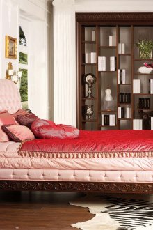 Ξυλόγλυπτο κεφαλάρι