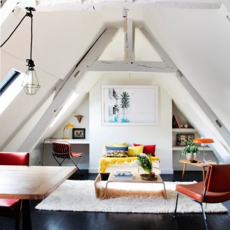 Εσωτερικό στέγης με σοφίτα