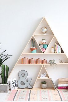 Ξύλινα ράφια καθιστικού