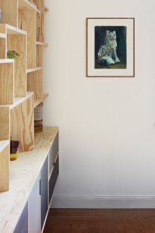 Ξύλινα ράφια καθιστικού δωματίου