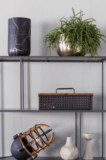 Μινιμαλιστικά ράφια καθιστικού