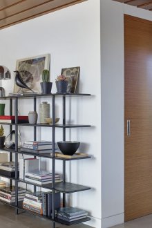 Rack rack στο σαλόνι